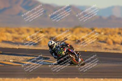media/Dec-16-2023-CVMA (Sat) [[bb38a358a2]]/Race 15 Formula 2-American Twins/